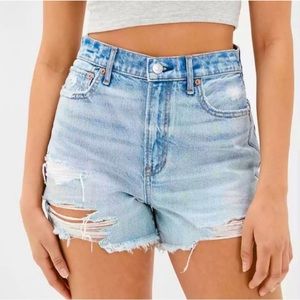 American Eagle Outfitters Highest Rise 90s Boyfriend Jean Shorts Distressed 18